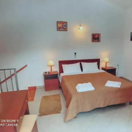 Soustas Apartments Longós Extérieur photo