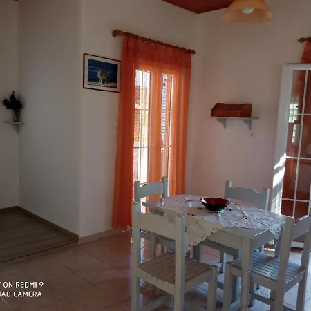 Soustas Apartments Longós Extérieur photo