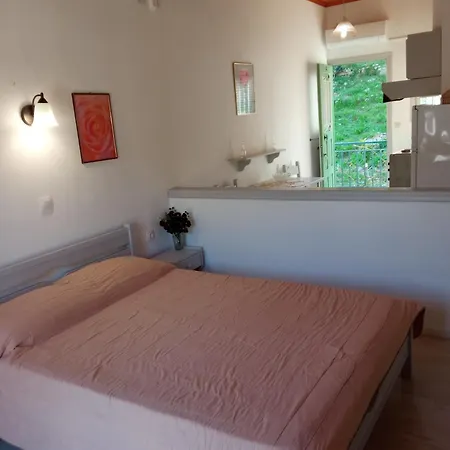 Soustas Apartments Longós Extérieur photo